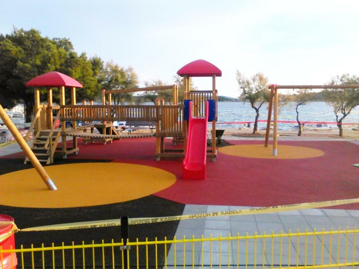Apartamento Green Garden Vodice Exterior foto